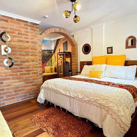 Vista Del Angel Hotel Boutique Quito Ngoại thất bức ảnh