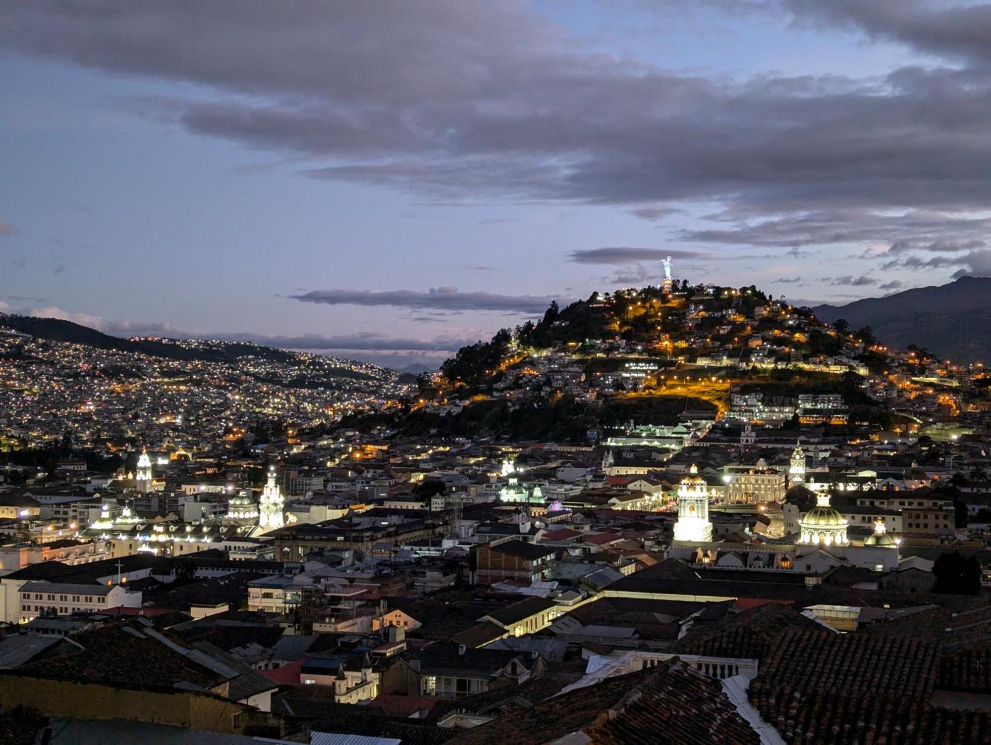 Vista Del Angel Hotel Boutique Quito Ngoại thất bức ảnh